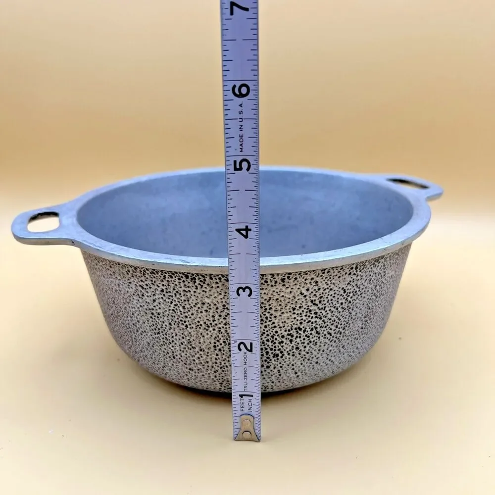 Vintage Century Silver Seal Hammered Aluminum Pot With Lid 8